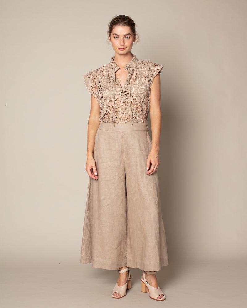wide leg 3/4 length linen pants with elasticated rear waist band and pockets, caramello