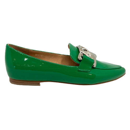 Here's a pair of loafers with extra pizazz. Made from soft patent leather with under foot cushioning and chunky chain detail, these will happily take you just about anywhere. Emerald patent Top End