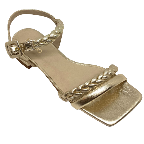 Here's little flat sandal to take you lots of places. The low heel, Y back sandal is simple yet not boring with it's plaited leather across the instep and toes. Made in Brazil.