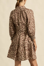designed for comfort and versatility, it blends feminine form with a fluid feel. crafted in the zk exclusive ocelot print, a neutral take on the classic leopard trend.

100% linen crafted for trans-seasonal wear
high stand collar and soft 3/4 sleeve for balance
elasticated cuffs and shell buttons provide practical detail
off-the-body fit and wide belt for personalised styling
versatile for everyday, travel, or elevated casual
