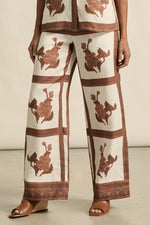100% linen
full-length shape with soft movement
seamless front for a polished look
flat front waist band with an elasticated rear
side zip with clasp and elasticated back waistband
functional side pockets
fresh seasonal print
style with the pixel top for effortless coordination
