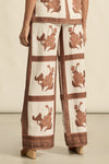 100% linen
full-length shape with soft movement
seamless front for a polished look
flat front waist band with an elasticated rear
side zip with clasp and elasticated back waistband
functional side pockets
fresh seasonal print
style with the pixel top for effortless coordination