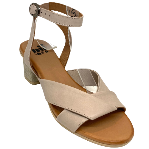 Dolce vita roman shop flared heel sandal