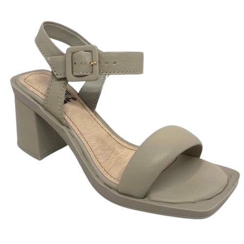 Simply styled but impactful just the same. The padded front strap sets them apart from others and the padded insole feels great under foot. Leather covered square buckle and and heel finish the look. Heel height 7cm.

Made in Brazil

Nu by Neo