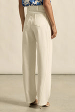 75% cotton, 25% lyocell
High-waisted, barrel-leg silhouette for a timeless fit 
elm denim for fresh spring summer styling 
pairs effortlessly with elevated or casual pieces 
Designed for seasonless wear