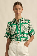 The pixel top is a celebration of clean lines and elevated details. The concealed placket and crisp collar balance ease with modern polish.

100% linen
concealed button placket for a seamless finish
zk exclusive coffee collage print
printed collar and subtle side splits for flattering aesthetic
relaxed off-the-body fit
designed to pair with the gesture pant for co-ord styling
perfect for holiday or everyday wear