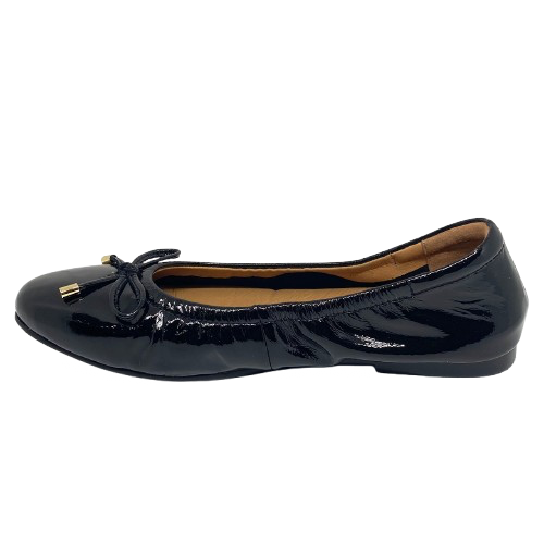 black patent ballet flat wih padded insole and arch support elasticised. Bresley