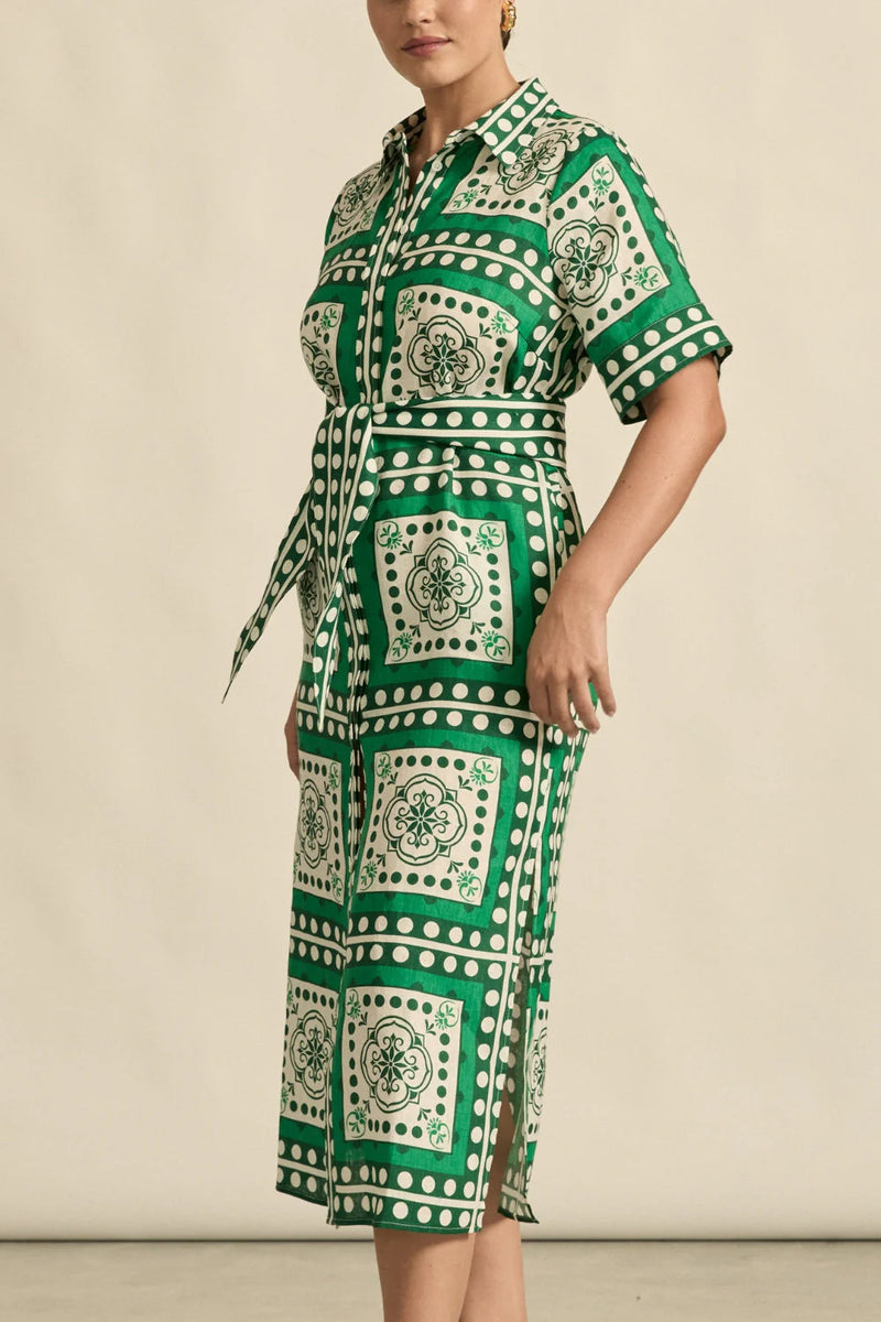 sustainably printed our exclusive parrot scarf print, a spirited exploration of hue and european-inspired graphic motif. the roam dress is perfect for resort styling or everyday luxury.

100% linen
crisp collar and covered placket deliver refined finish
custom zk exclusive parrot scarf print
wide self-tie belt for tailored shape
side split and relaxed fit offer comfort and movement
finished hem and sleeve trim for elevated detail
vacation-ready and trans-seasonal