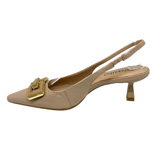 This very stylish pointed sling back in a supple nude patent leather has a very wearable 6cm kitten heel. The heel is made of the same material as the square chain-shaped buckle on the toe of the shoe. Made in Brazil.