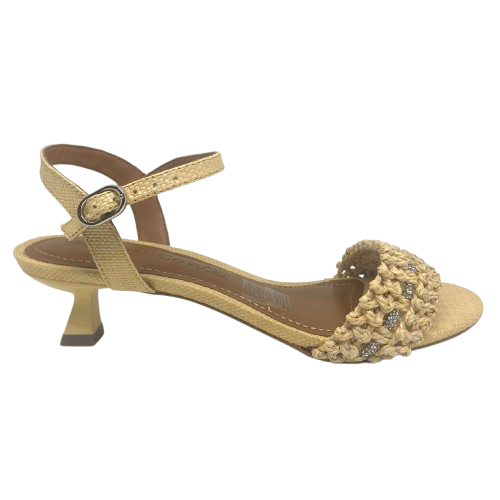This pretty little sandal is made in a butter coloured "crocheted" raffia which has a comfortable width strap across the toes that features a tiny row of diamontes woven across it. The Y back provides good support and the 5cm kitten heel offers a dressed look while being a comfortable height. Made in Brazil.