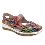 This extremely lightweight little shoe has both foot coverage and ventilation which is perfect in our summer climate. The low flatform gives a little bit of height while remaining flat and it's multi coloured palette is both fun and versatile. Made by&nbsp;
Cassini.