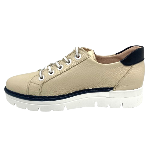 Super comfortable and gorgeous! These sleek leather sneakers are made in Spain, have an easy access zip entry and are versatile combination of colours and pattern. Wear them with your dress, skirt, pants or shorts and you'll look fabulous season after season&nbsp;