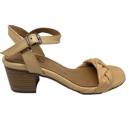 A mid height (6cm) block heeled sandal in camel with a Y back and strap across the toes of soft leather in a chunky plait.