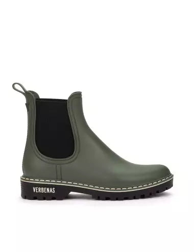 <p data-mce-fragment="1">Make a splash in these Spanish, rubber rain boots that will see you march stylishly and seamlessly&nbsp;through everything from weekend sport to a ladies' lunch to Splendour in the Grass.&nbsp;</p> <p data-mce-fragment="1">&nbsp;</p>