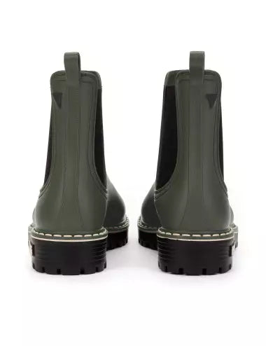 <p data-mce-fragment="1">Make a splash in these Spanish, rubber rain boots that will see you march stylishly and seamlessly&nbsp;through everything from weekend sport to a ladies' lunch to Splendour in the Grass.&nbsp;</p> <p data-mce-fragment="1">&nbsp;</p>