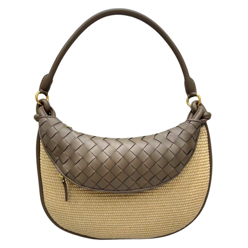 35 x 22 x 2cm
Main Bag: Raffia with Cotton Lining
Mini Crescent Moon: 100% Leather (Cowhide) with Cotton Lining