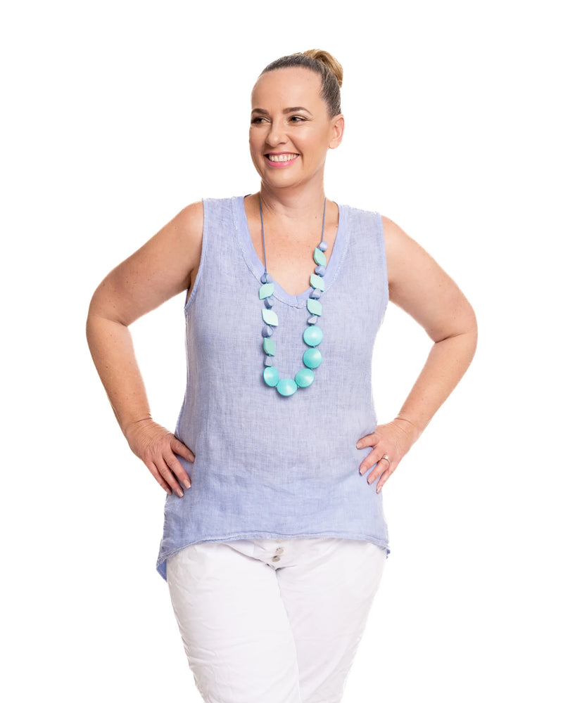 When the weather gets hot, this is the perfect top!  This sleeveless top is the perfect everyday wear, with V neck, linen front and stretch jersey back.  They are gorgeous with glitter stitching on the neck and hemline.  In four beautiful colours for summer.  Material - 50% Linen /  50% Cotton  Made In Italy