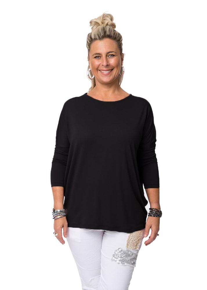 Our basic top is back. Great for layering and matching with EVERYTHING.  One Size - Fits 10 to 16 Colour onyx.
