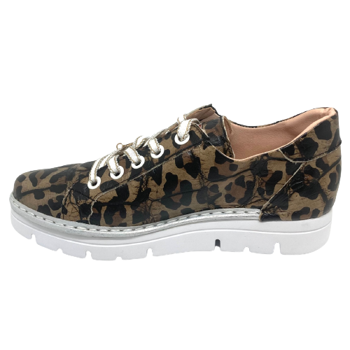 Super comfortable and gorgeous! These sneakers are made in Spain, have an easy access zip entry and a silver trim. Wear them with your dress, skirt, pants or shorts and you'll look fabulous all summer! Removable foot bed for your orthotic. Leopard