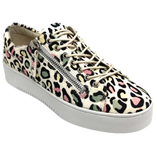 These are a fabulously fun little sneaker made from pony hide leather in a colourful leopard print! Made by Django & Juliette there's a zip for added convenience.