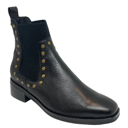 A handy black elastic sided boots made of a soft supple leather. The feature of flat brass studs around the elastic gives these boots a twist on a classic style. The heel is a comfortable 4cm in height. The elastic on these boots is not only on the sides of the boot but runs across the front as well as an added comfort feature as well as being aesthetically pleasing. Made by Mollini.