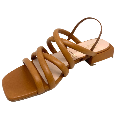 A fabulous little sandal that can look casual or dressy if need be. The low block heel measures 4.5cm. The tubular leather straps cross the foot for support and it's coloured in a good rich tan. Made in Spain.
