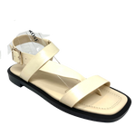 These little flat summer thong sandals from Skins Footwear are available in two great colours...oat and latte. The cushioned foot bed and well placed straps make it a flattering and comfortable choice to wear with all your summer wardrobe.  Leather upper and leather lining.