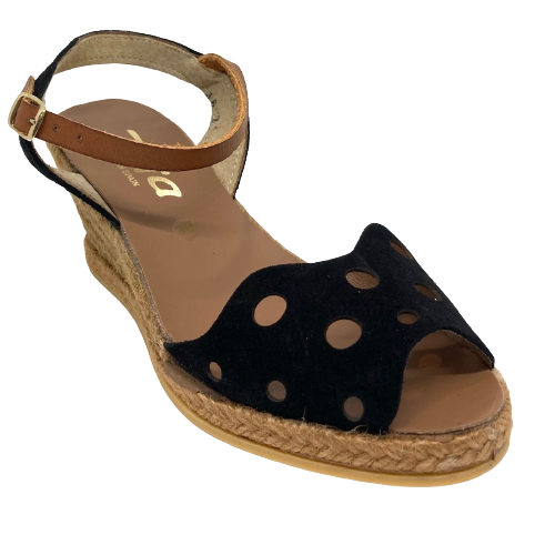 Spanish espadrilles are renown for their comfort and style. These have an upper of soft black suede with holes punched for a point of difference. The peep toe is great in our summer months and the instep strap is in tan leather. The height is 5 tier (6cm with a 1cm platform).